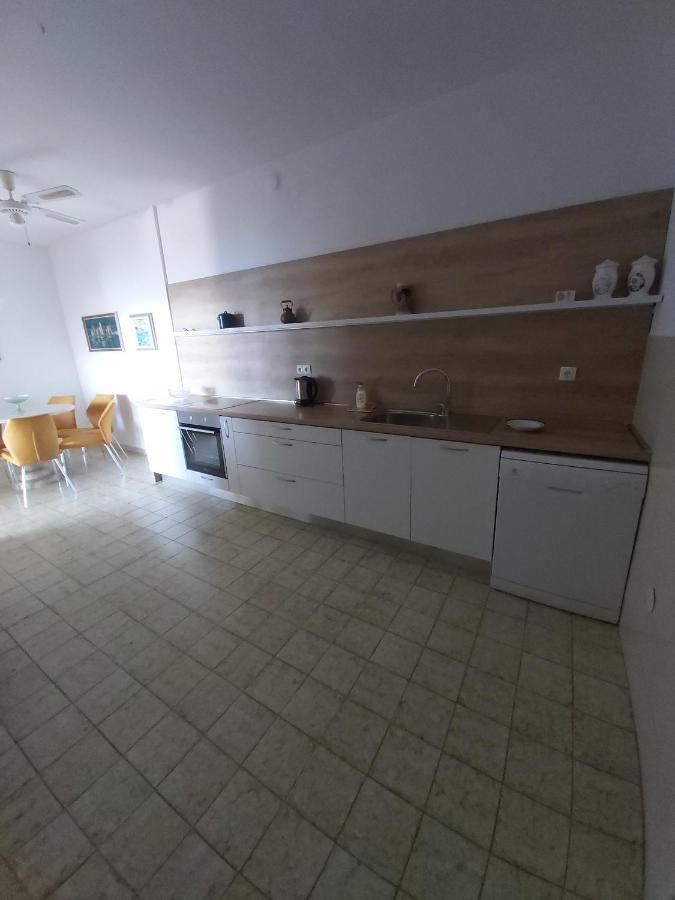 Apartments By The Sea Stanici, Omis - 1031 Tice Exterior foto